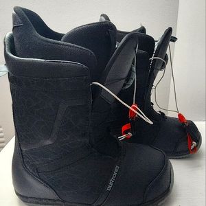 Burton Tyro Snowboard Boot - size 10.5 Black